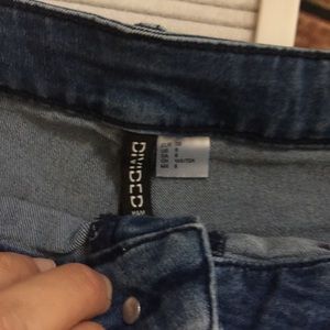 H&M Shorts - High waisted casual denim shorts H&M Shorts - High waisted casual denim shorts